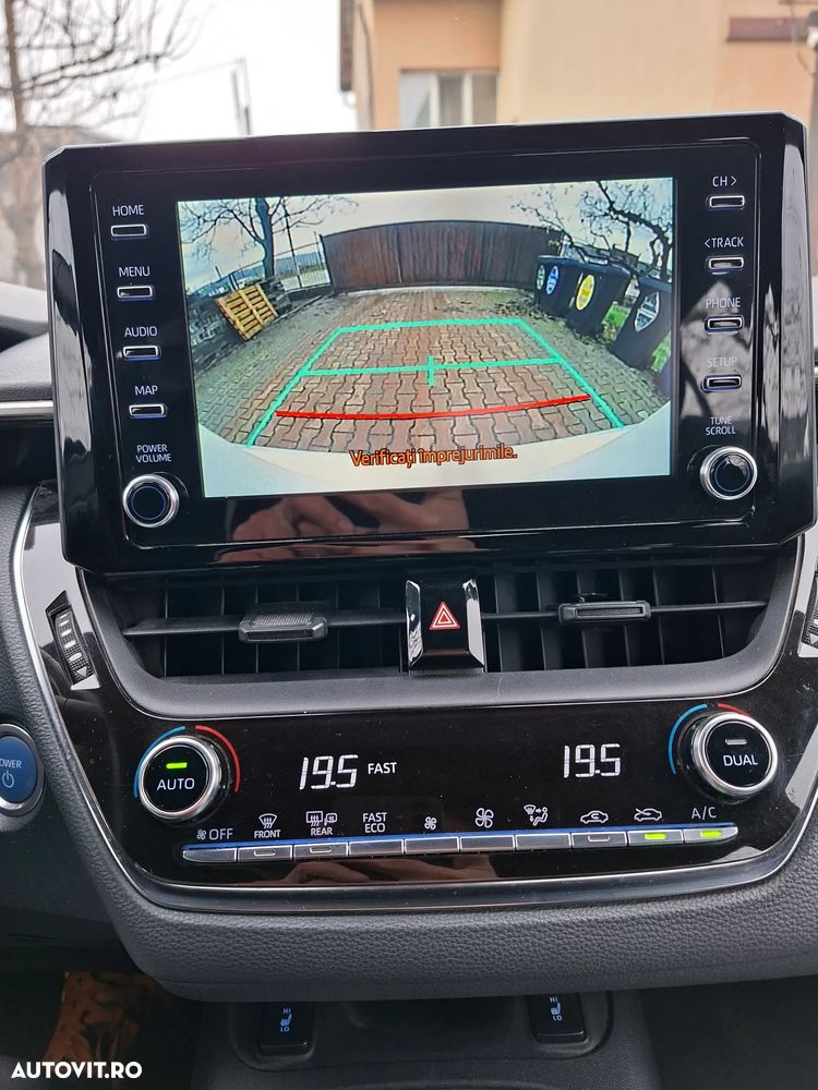 Toyota Corolla 1.8 Hybrid - 27