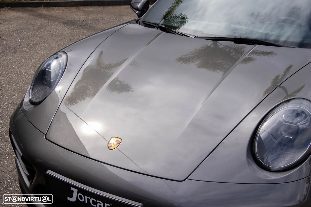 Porsche 911 (992) Targa 4 GTS PDK - 11