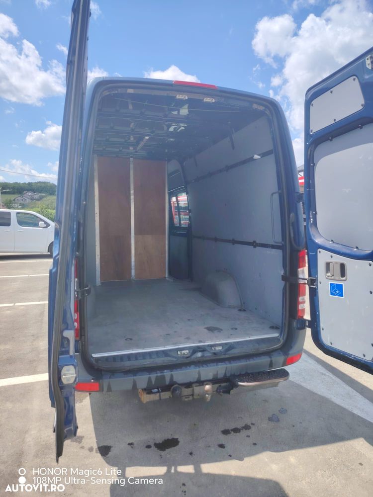 Mercedes-Benz SPRINTER - 16