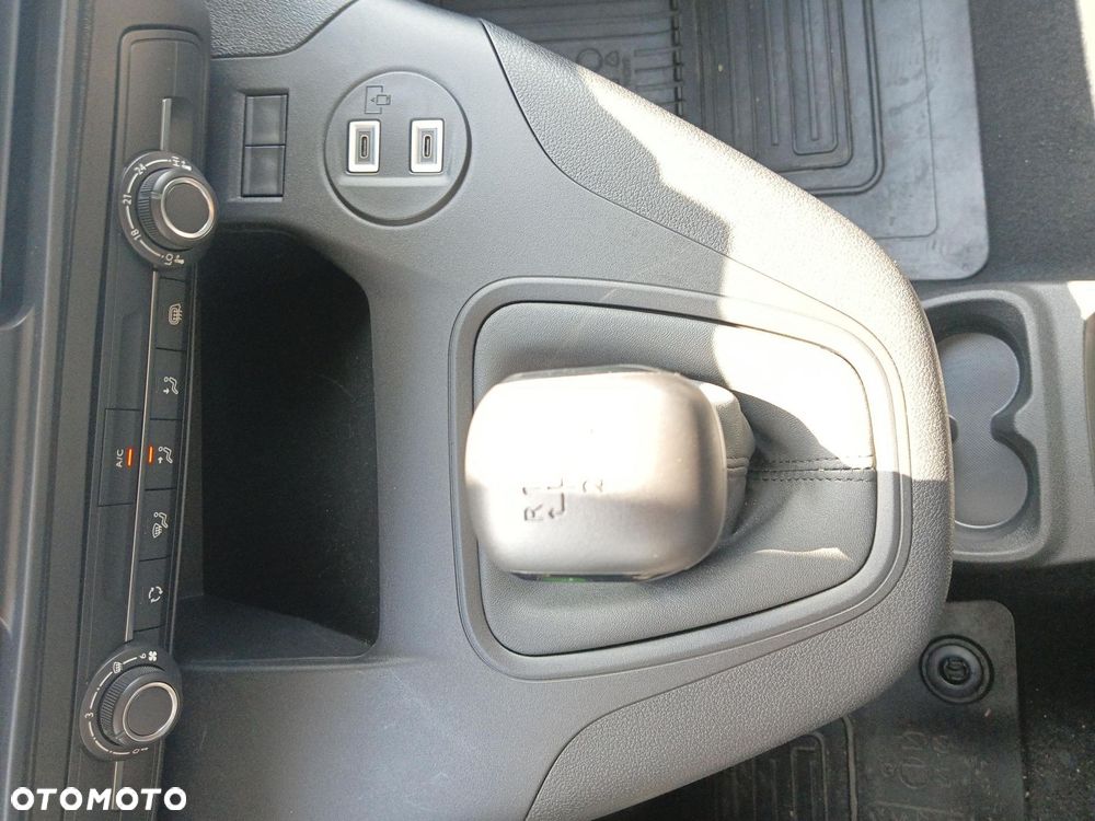 Toyota PROACE CITY - 21