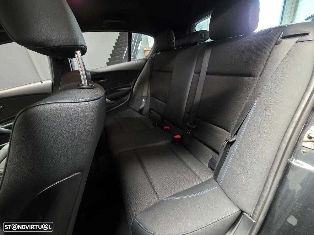 BMW 120 d - 11