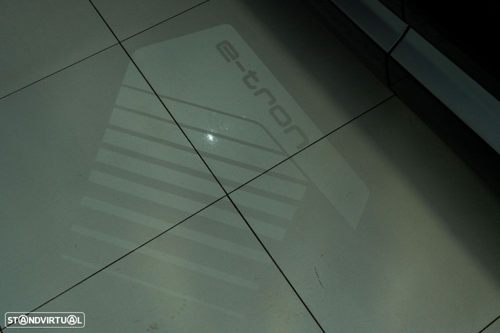 Audi Q4 e-tron 40 82 kWH - 23