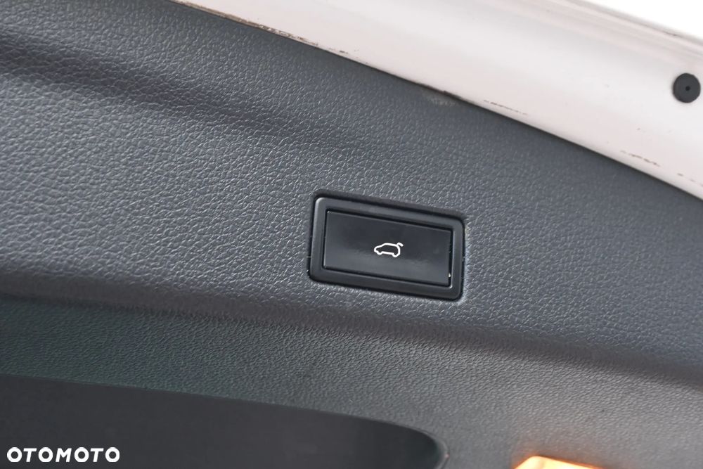 Volkswagen Sharan 2.0 TDI DSG Highline - 39