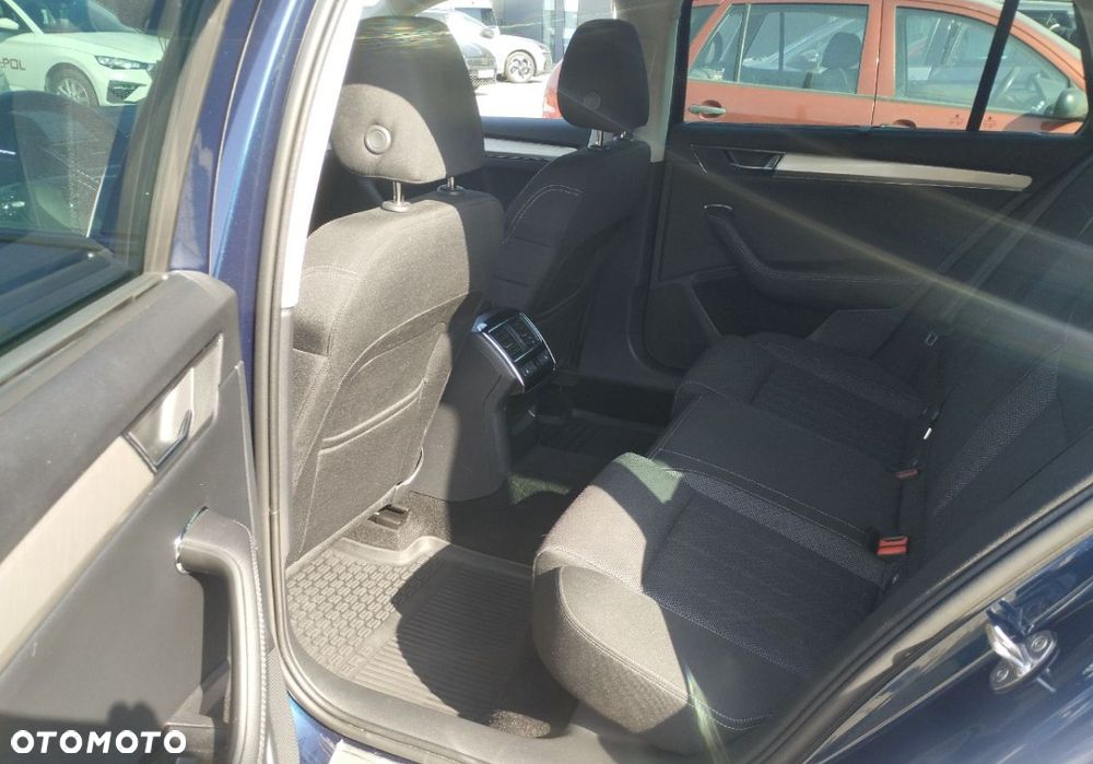 Skoda Superb 2.0 TSI Style DSG - 13