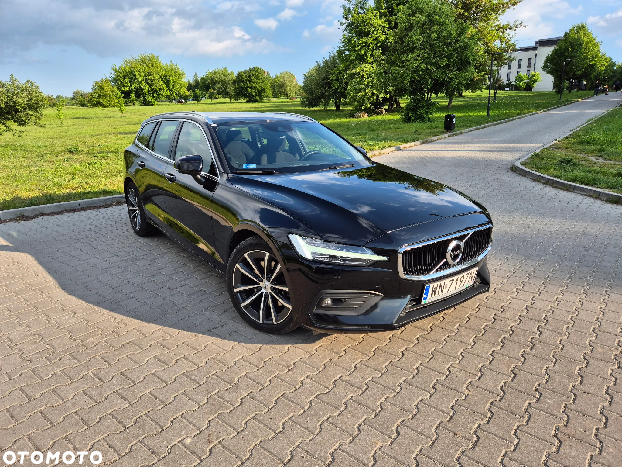 Volvo V60 B4 B Momentum Pro - 5