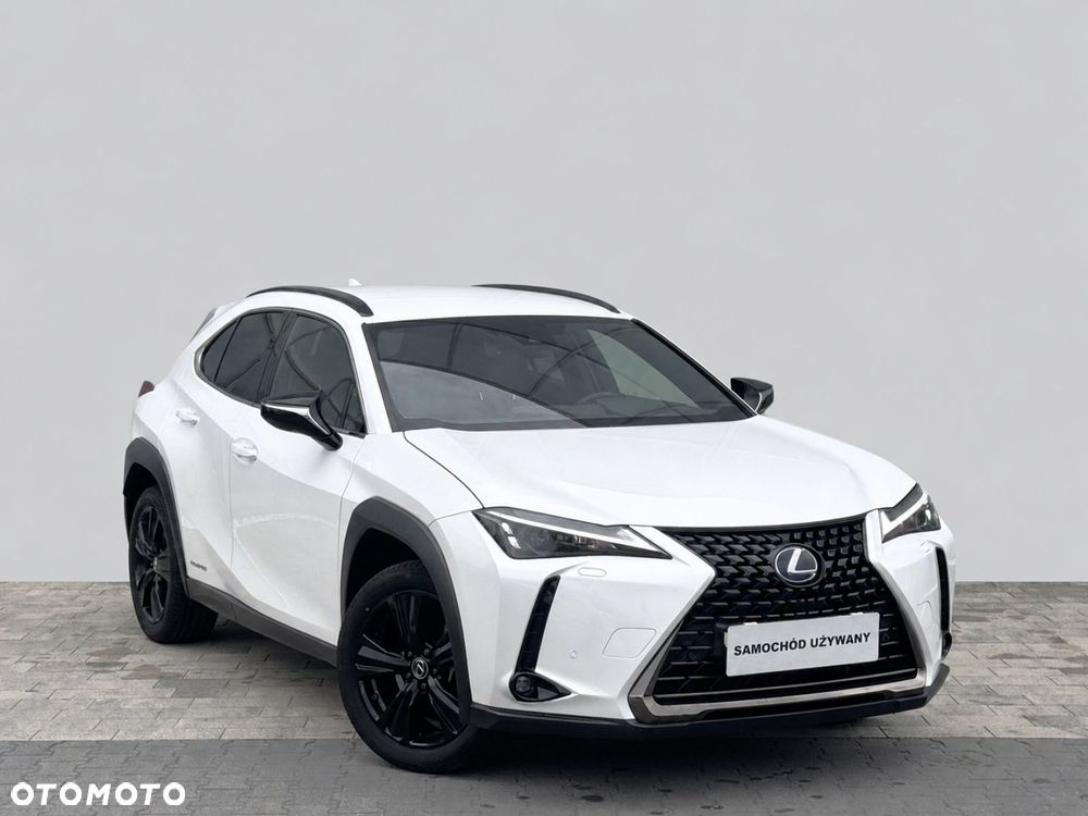 Lexus UX - 3