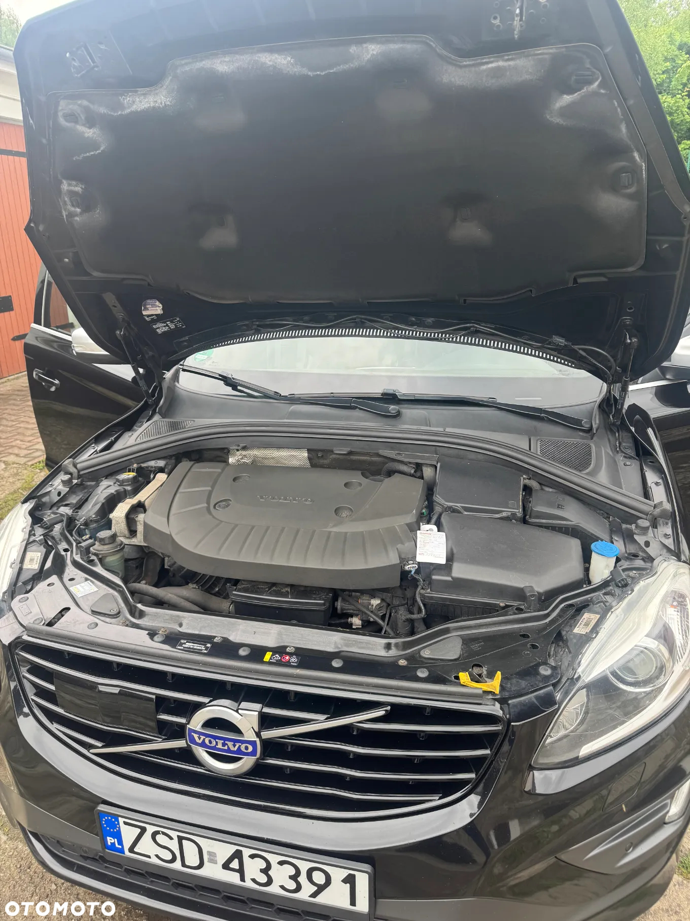 Volvo XC 60 D5 AWD R-Design Momentum - 13