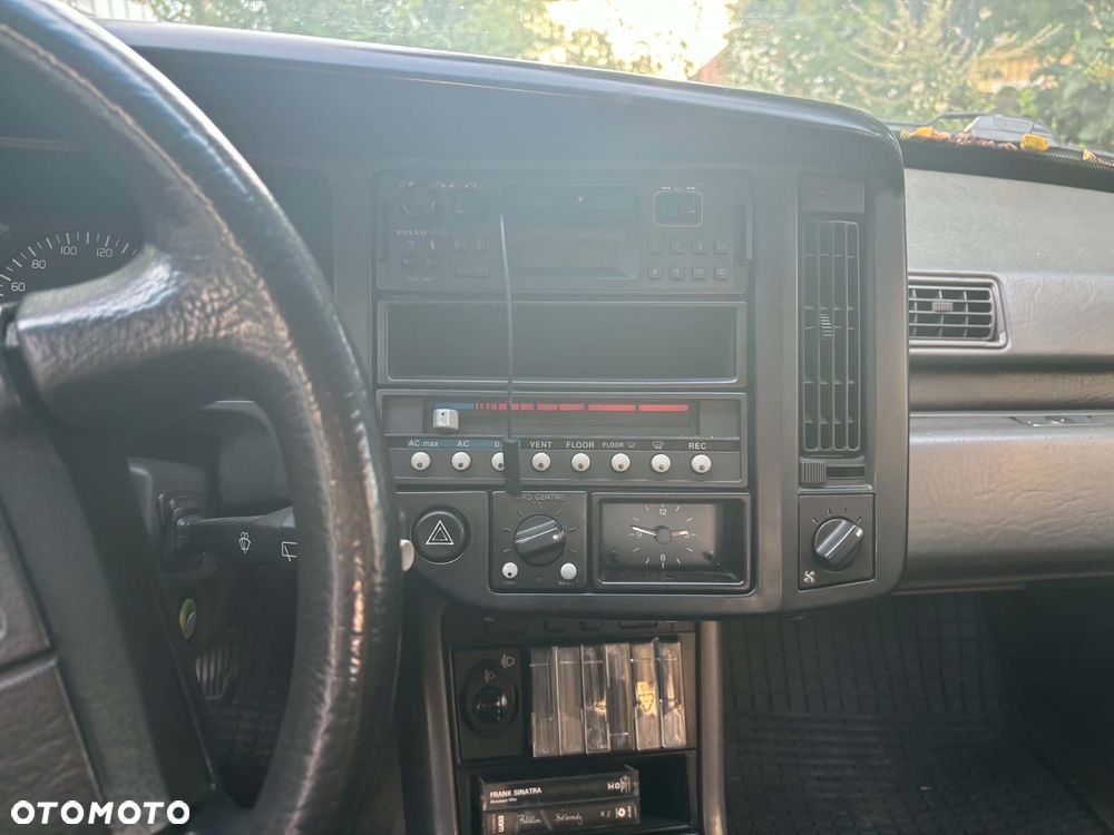 Volvo Seria 400 - 8