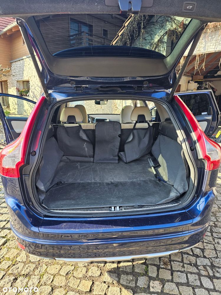 Volvo XC 60 D4 AWD Ocean Race - 15