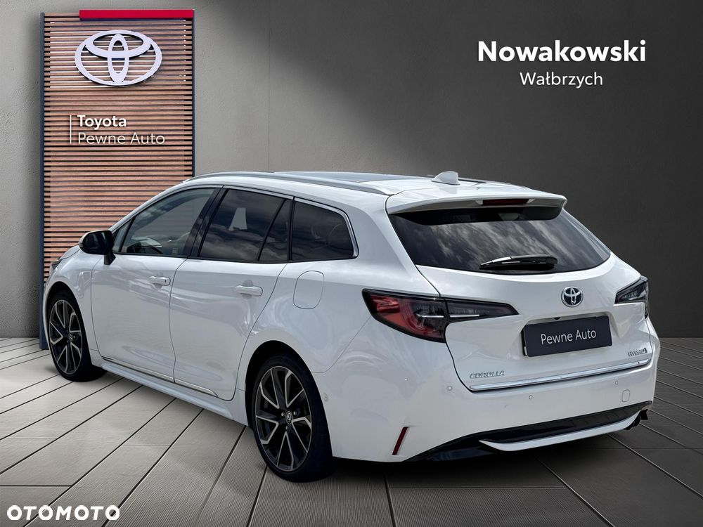 Toyota Corolla - 4