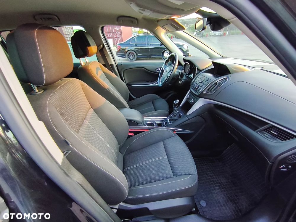 Opel Zafira Tourer 1.4 Turbo Active - 33