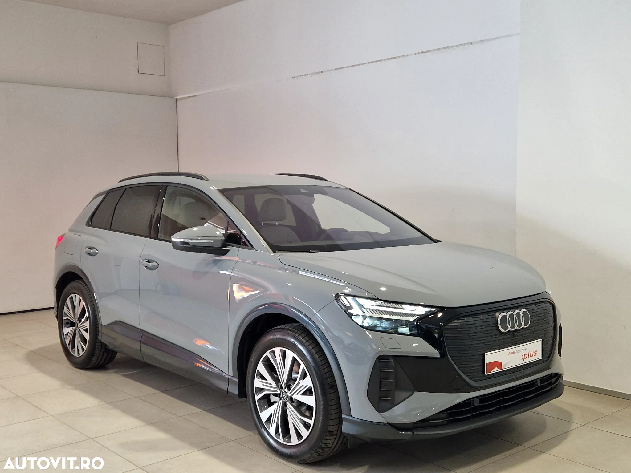 Audi Q4 e-tron 45 quattro - 5