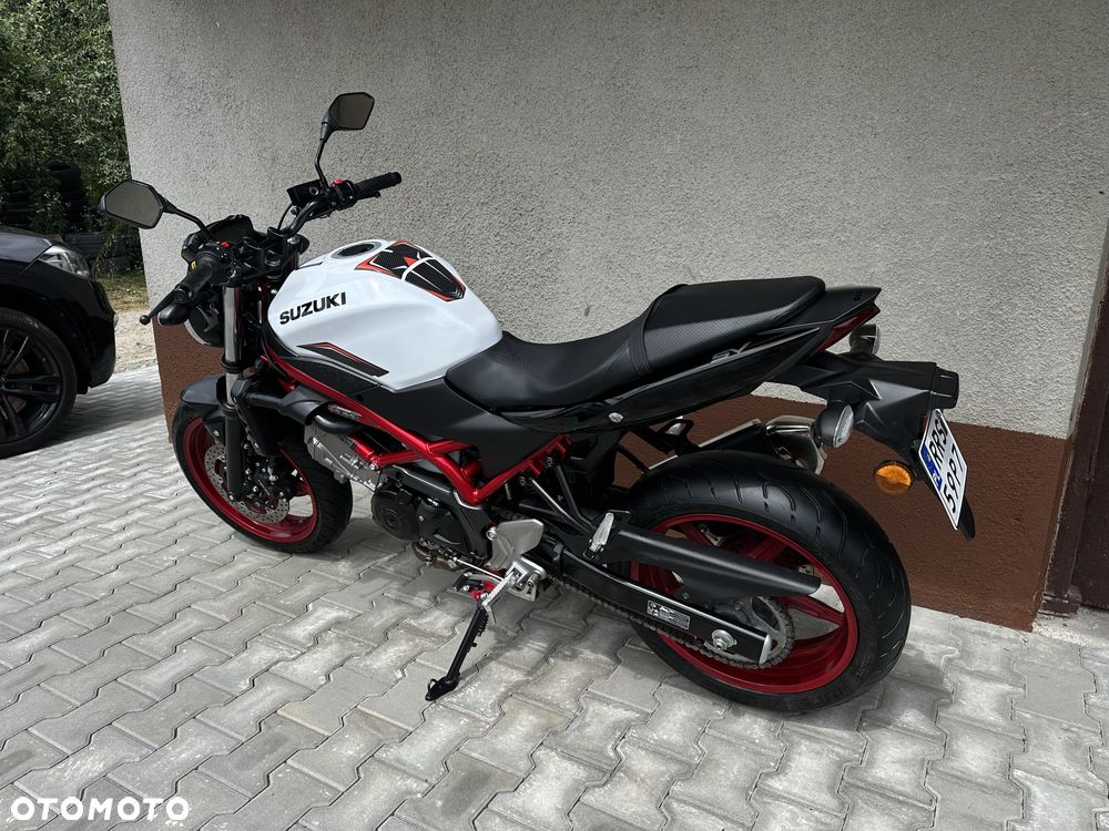 Suzuki SV - 27