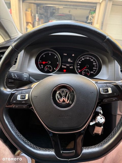 Volkswagen Golf 1.6 TDI BMT Comfortline - 19