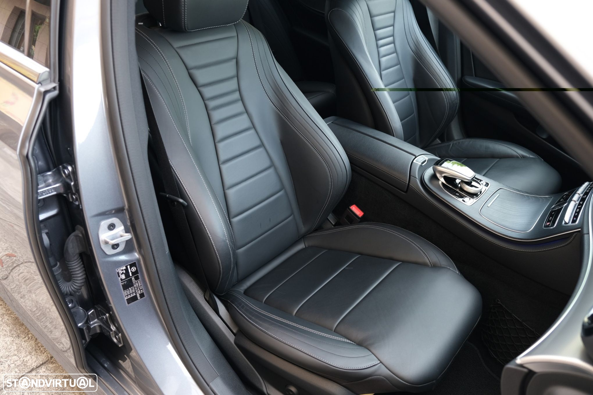 Mercedes-Benz E 300 - 19