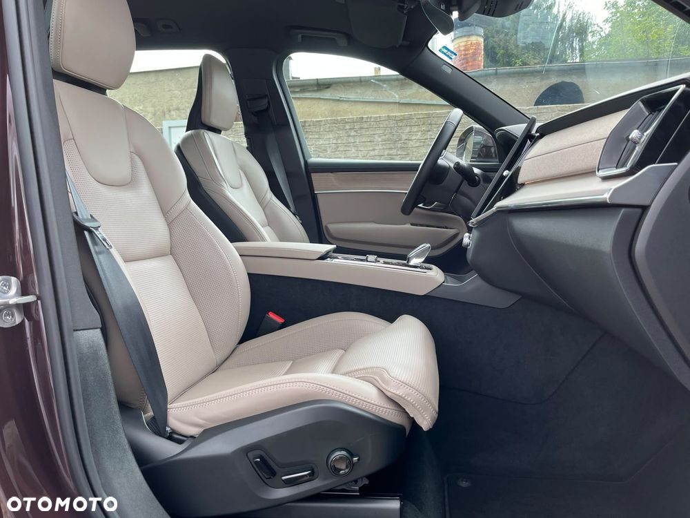 Volvo XC 90 - 12