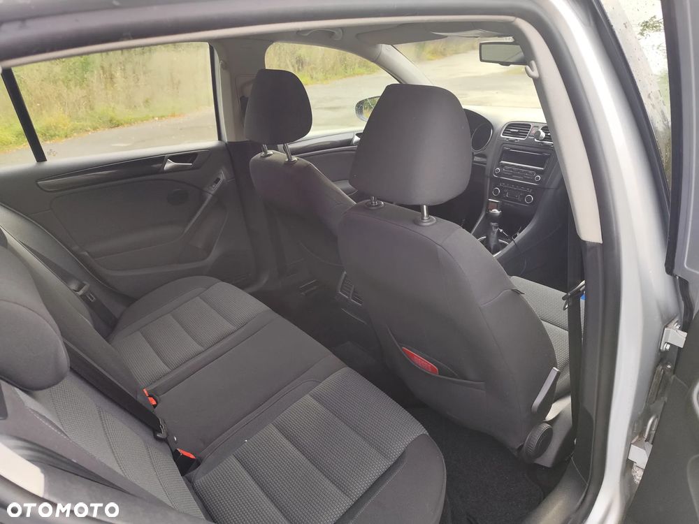 Volkswagen Golf 1.6 TDI BlueMotion Technology Comfortline - 10
