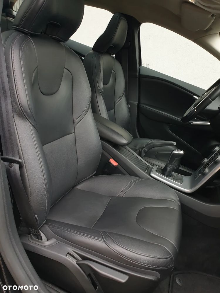 Volvo V40 D3 Inscription - 31