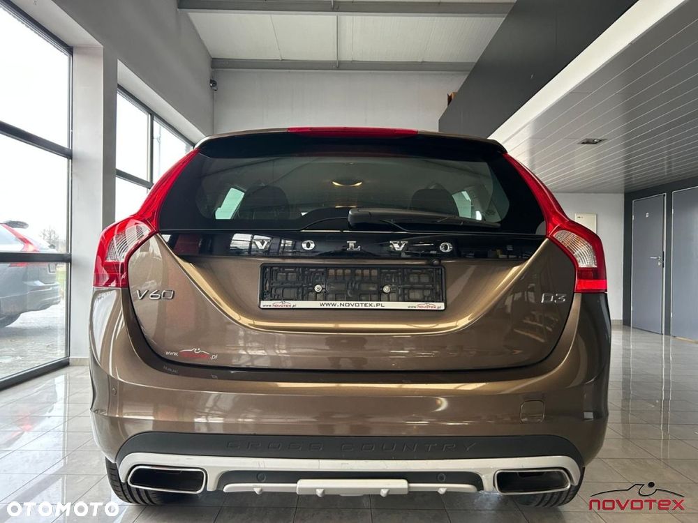 Volvo V60 Cross Country - 7