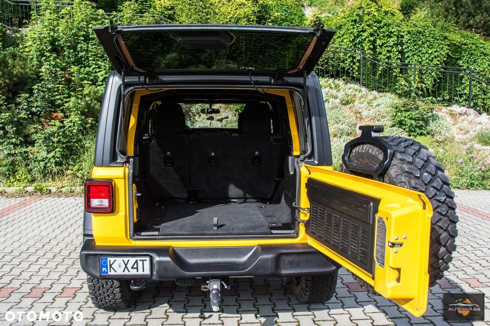 Jeep Wrangler - 26