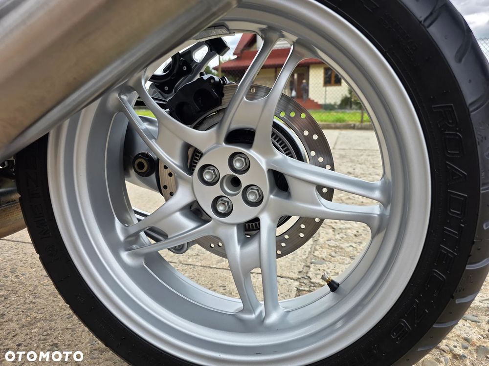 BMW R - 18