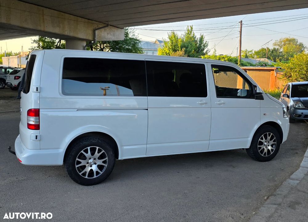 Volkswagen Caravelle - 8