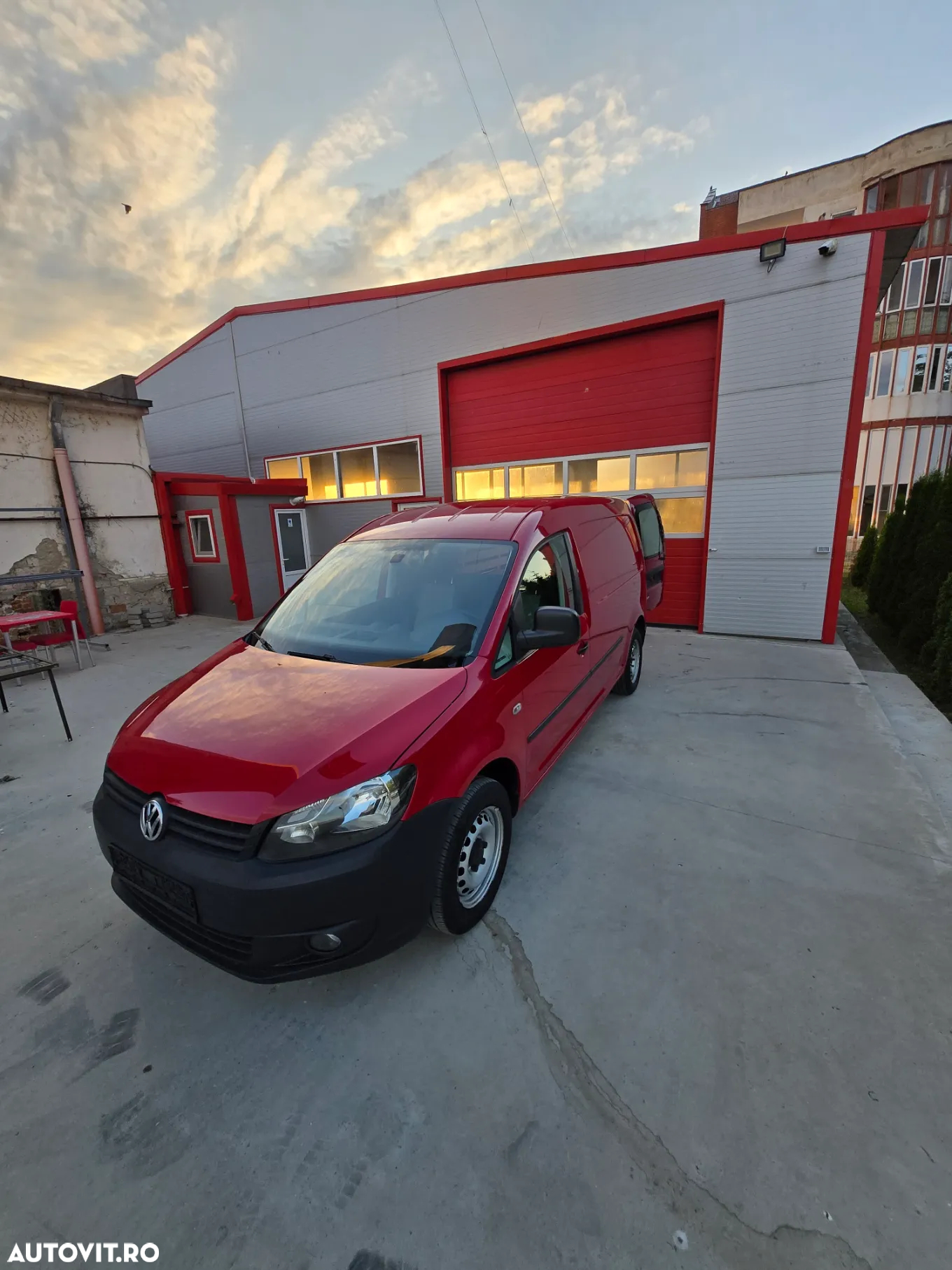 Volkswagen Caddy MAXI / CUTIE AUTOMATĂ / 2012 - 12