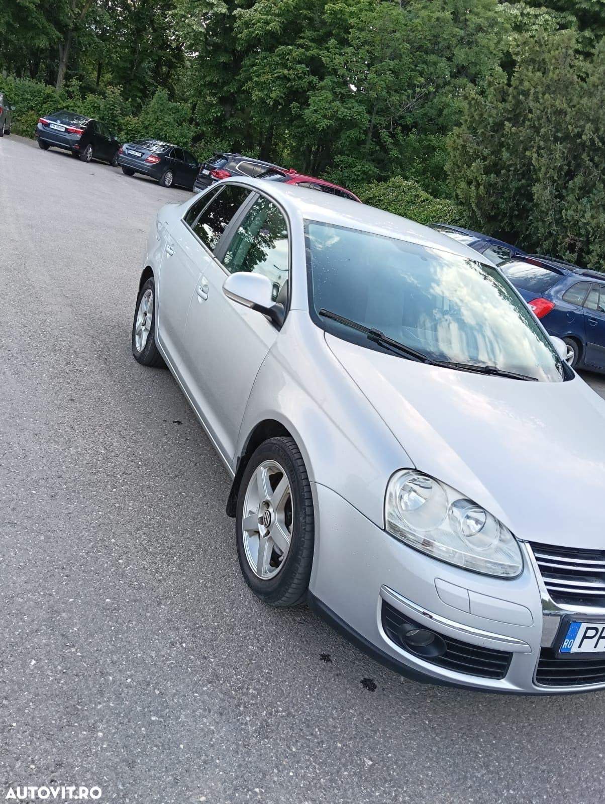 Volkswagen Jetta 1.6 Comfortline - 2