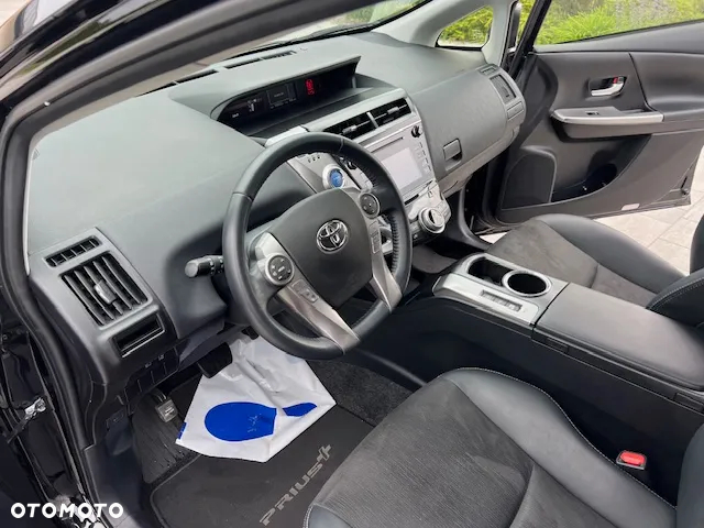 Toyota Prius+ (Hybrid) Executive - 14