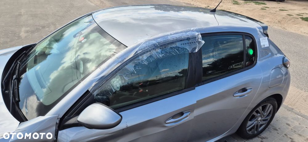 Peugeot 208 1.2 PureTech Like S&S - 6