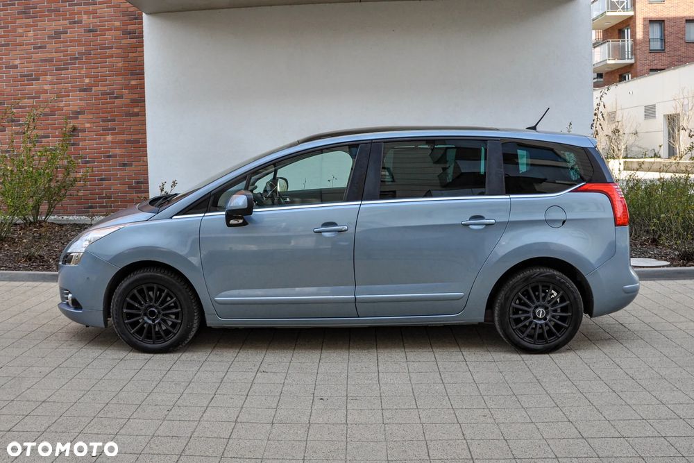 Peugeot 5008 - 2