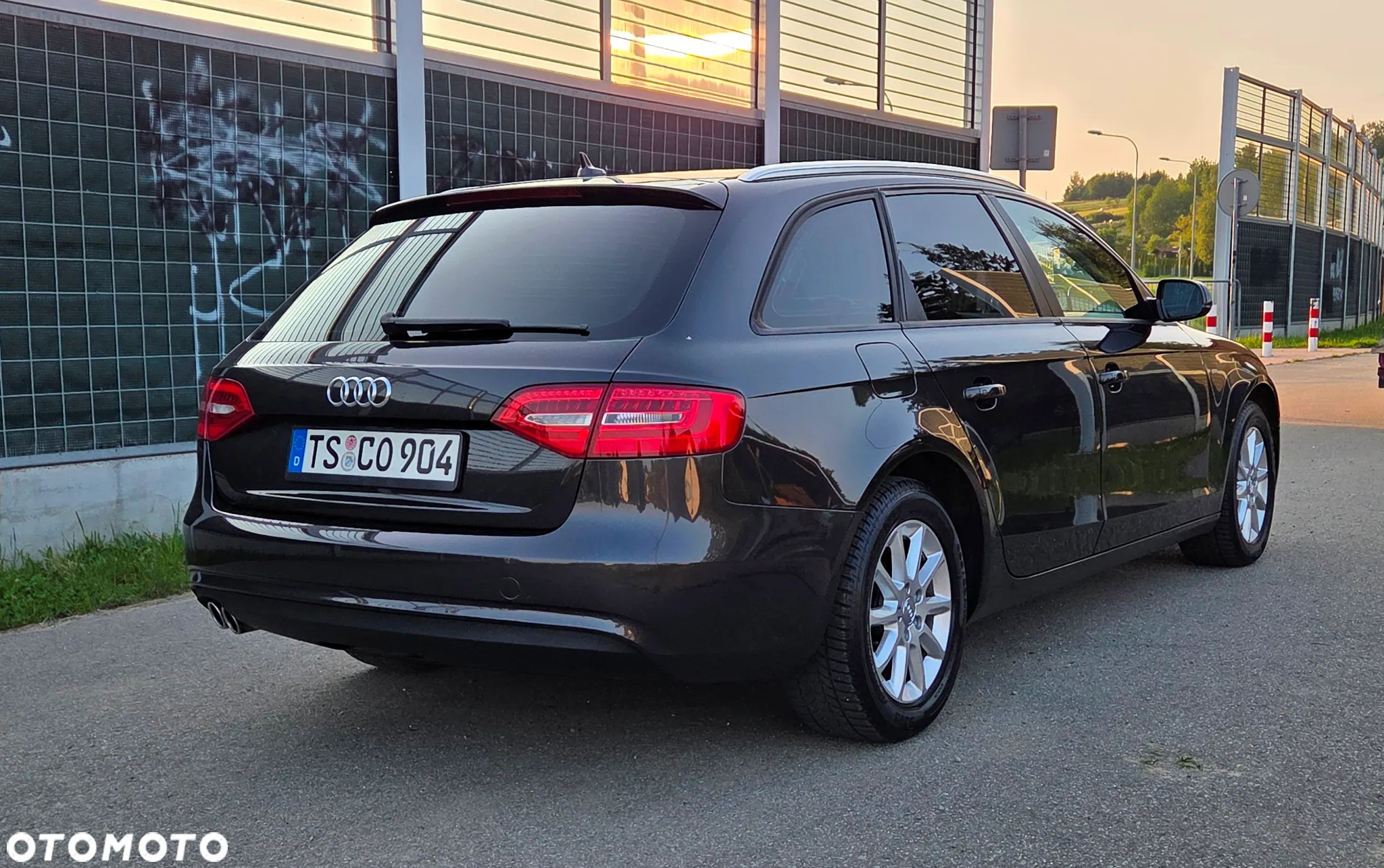 Audi A4 Avant 2.0 TDI quattro - 8