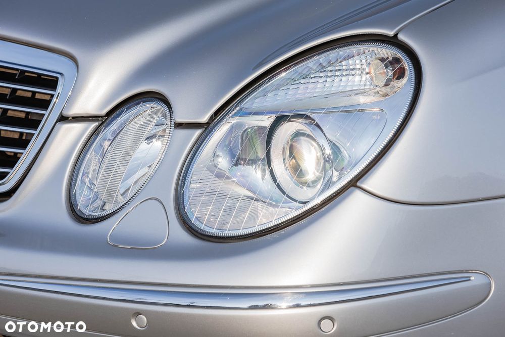 Mercedes-Benz Klasa E 500 4-Matic T Avantgarde - 7