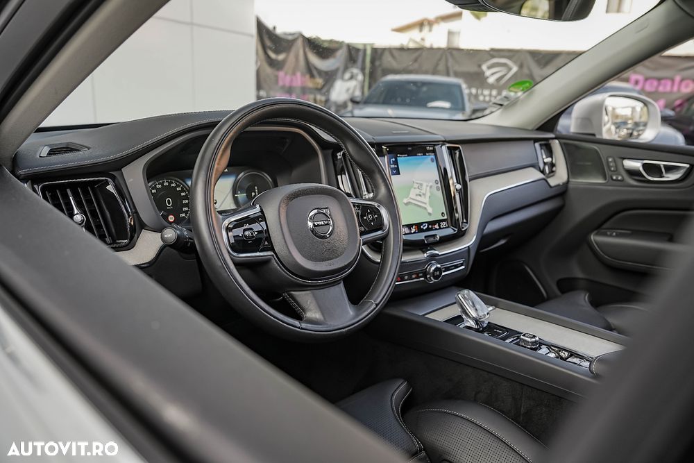 Volvo XC 60 Recharge T6 Twin Engine eAWD Inscription Expression - 18