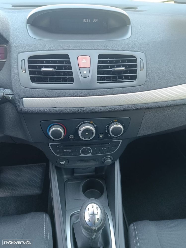 Renault Mégane 1.5 dCi Confort - 6