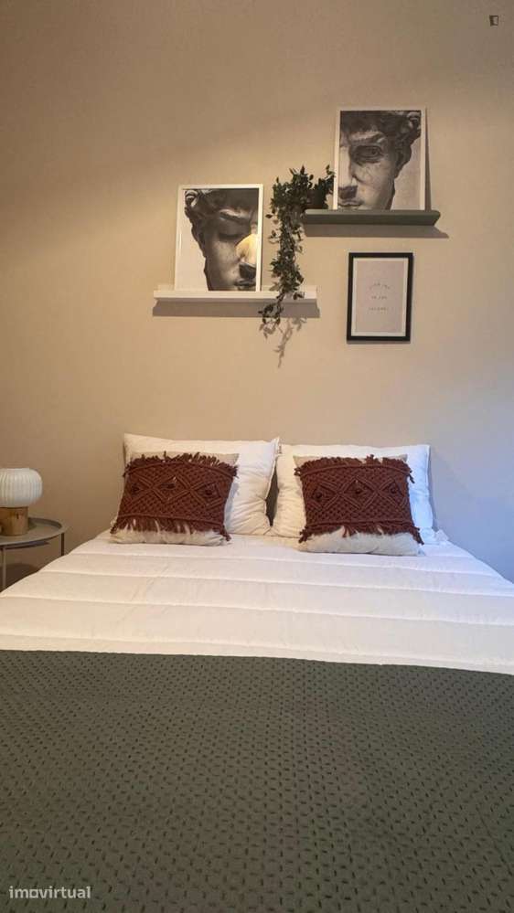Quarto - localizado em Norton de Matos Coimbra - Grande imagem: 2/8