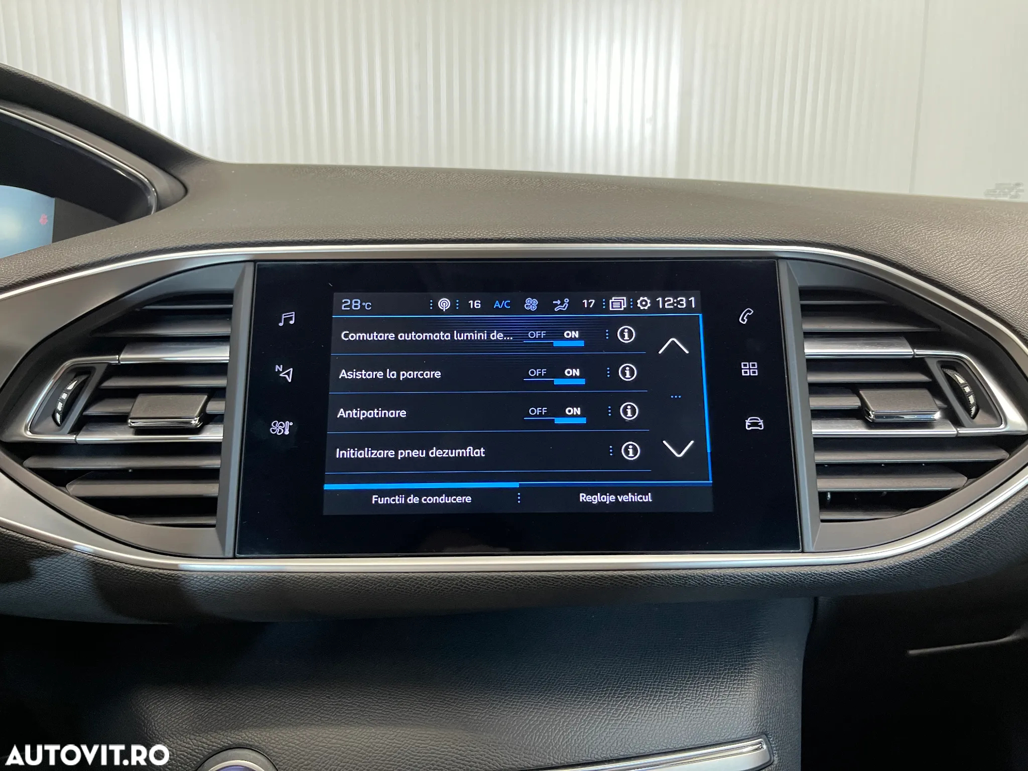 Peugeot 308 SW BlueHDi 130 EAT8 Stop & Start Active Business-Paket - 15