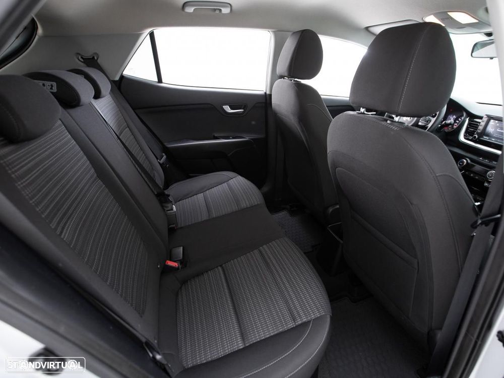 Kia Stonic 1.0 T-GDI Urban - 11
