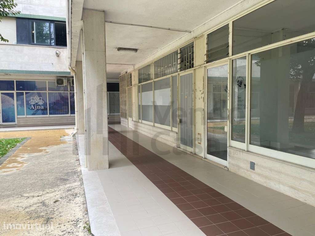 Vende-se Loja Comercial - Braga - Grande imagem: 4/8