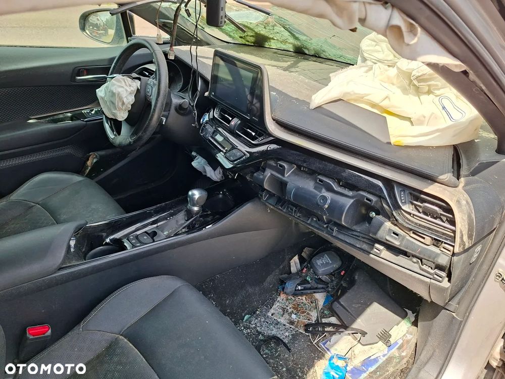 Toyota C-HR 1.8 Hybrid Executive - 11