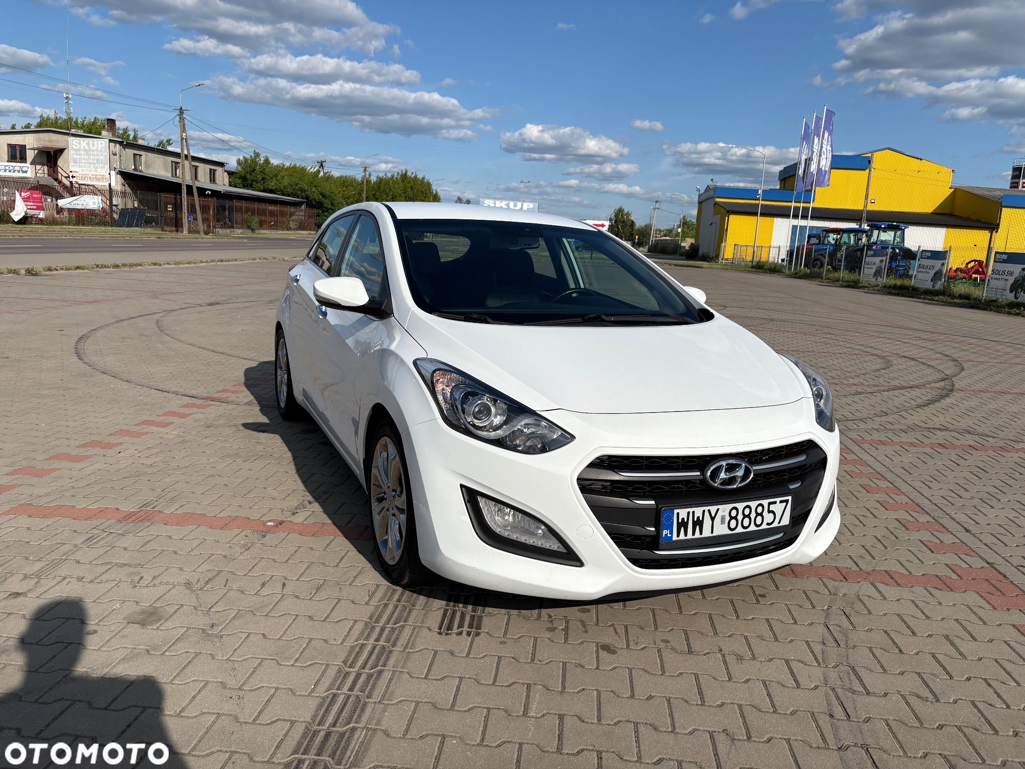 Hyundai i30 1.6 CRDi BlueDrive Premium DCT - 1