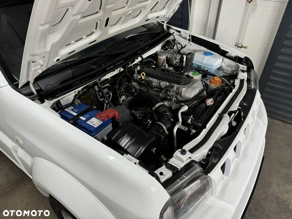 Suzuki Jimny 1.3 - 18