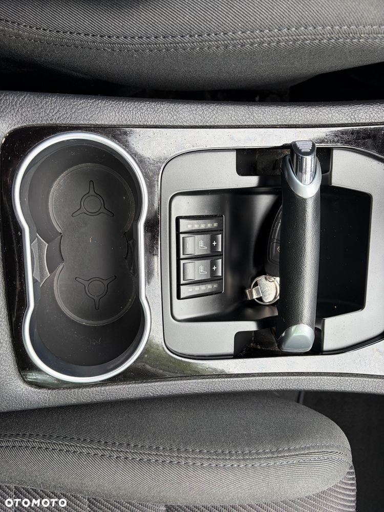 Ford S-Max 2.0 TDCi DPF Champions Edition - 22