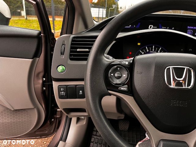 Honda Civic 1.8 i-VTEC Elegance - 10