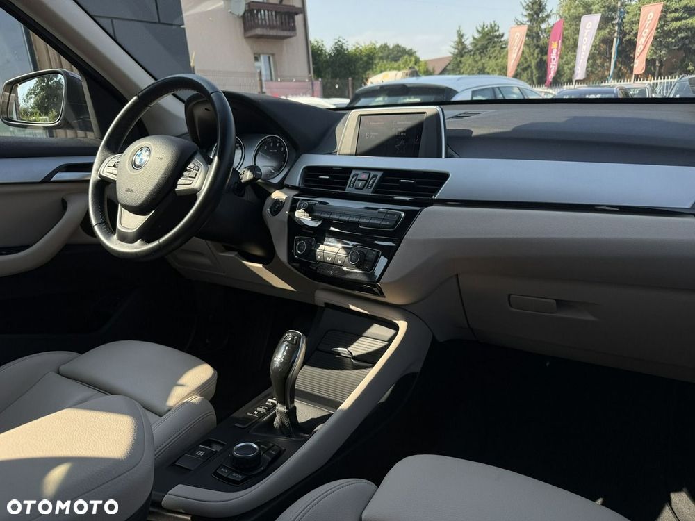 BMW X1 sDrive18i GPF xLine - 14