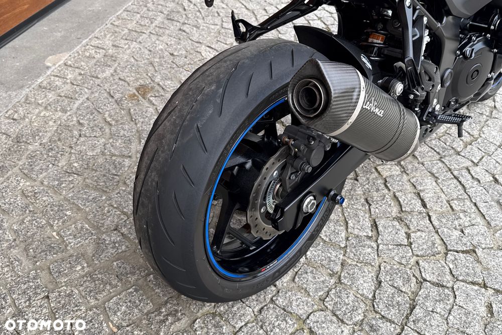 Suzuki GSX - 9
