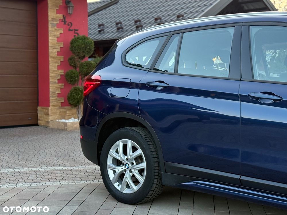 BMW X1 xDrive18d - 10