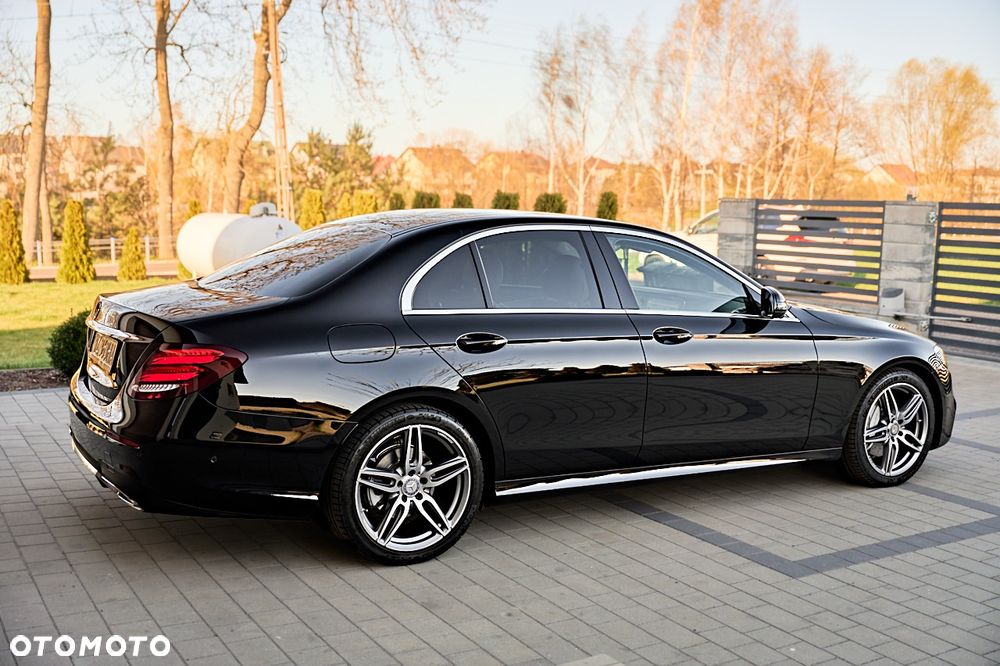 Mercedes-Benz Klasa E 220 d 9G-TRONIC - 14
