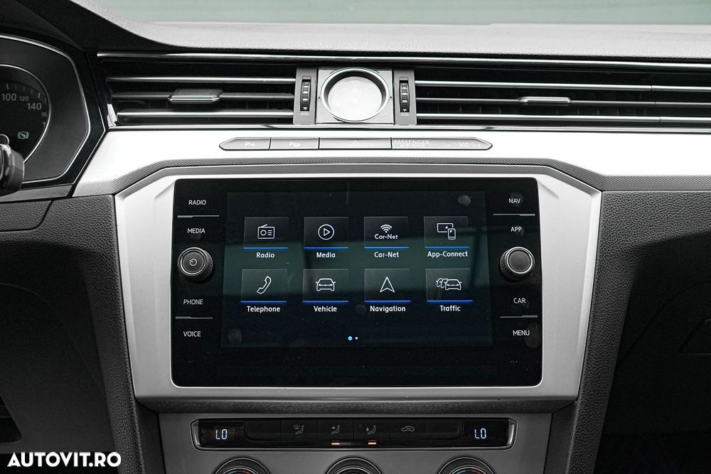 Volkswagen Passat 2.0 TDI DSG Highline - 25