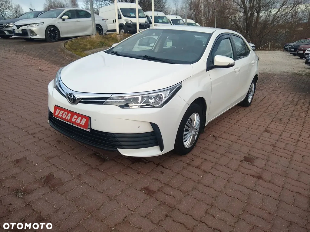 Toyota Corolla - 3